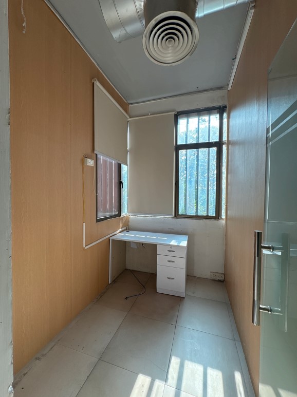 65 Workstations & 4 Director Cabins | 5500 Sq Ft Office – Noida Sector 63 (A Block)